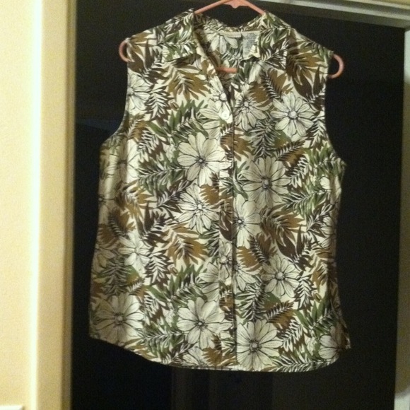 Sleeveless top