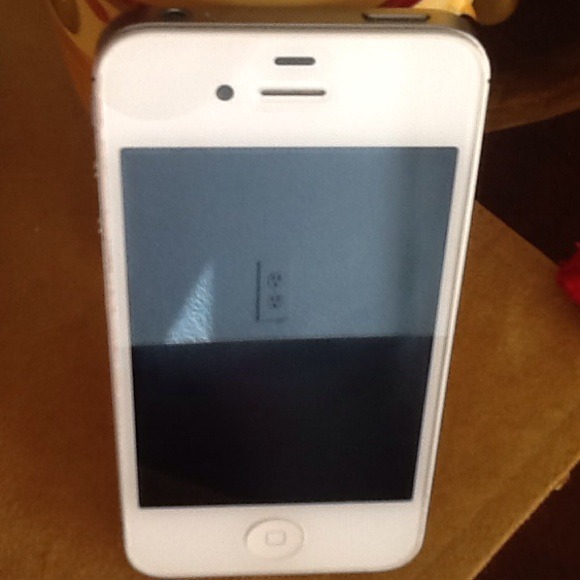 ⚡️SOLD ON EBAY⚡️iPhone 4👈