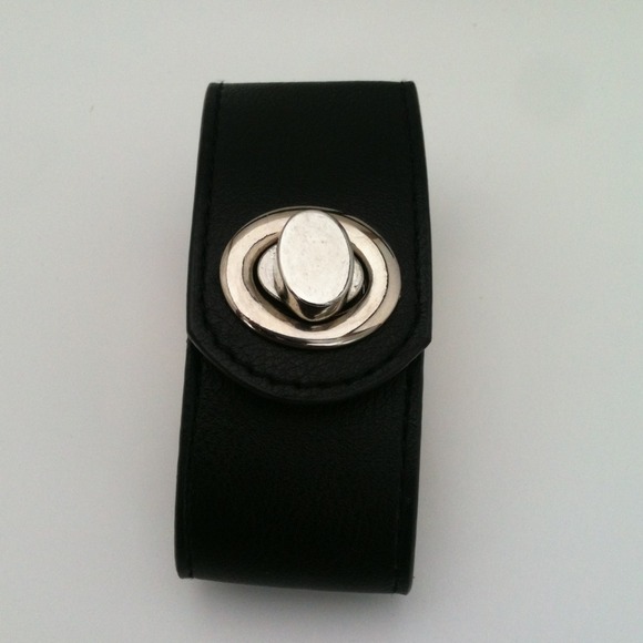 Bracelet -