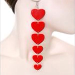 Dangling heart pierce earrings