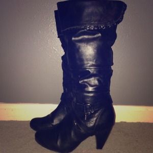 GENTLY*** Used Faux Leather boots