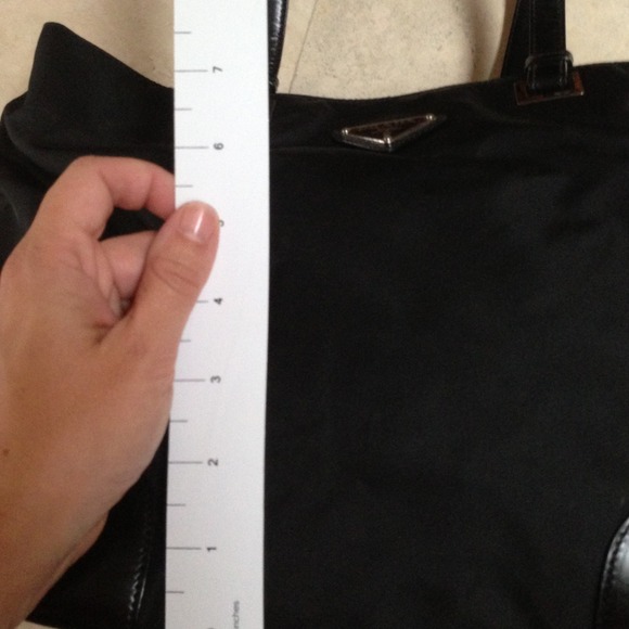 Prada tote - Picture 3 of 5