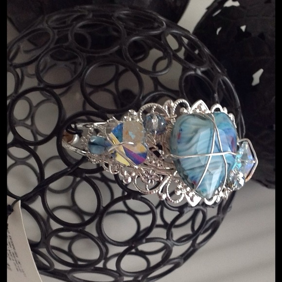 Bracelet made by HeArTs4uS <SOLD> in boutique - Picture 2 of 2