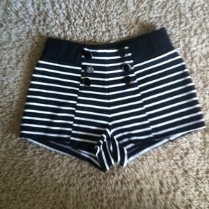 Sailor shorts, TRADED