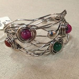 NWT Stunning Silver Tone Cuff Wire Bracelet.
