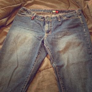 Tommy Girl denim capris.