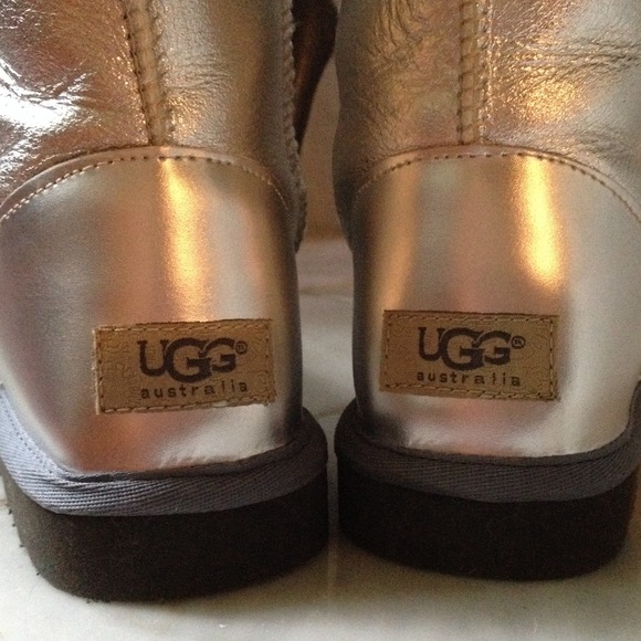 LOWED PRICE Silver Metallic UGG Boots new!
