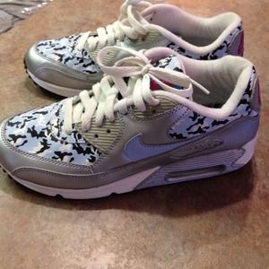 Women's Nike Air Max size 7