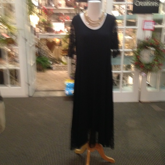 Net black cocktail dress with sheer lace sleeves - Picture 2 of 4