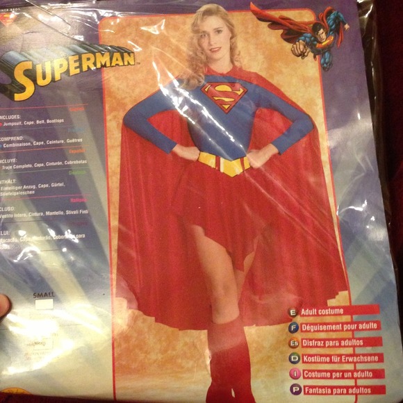 🚫🚫SOLD N BUNDLE🚫🚫👻HALLOWEEN COSTUME SUPERGIRL