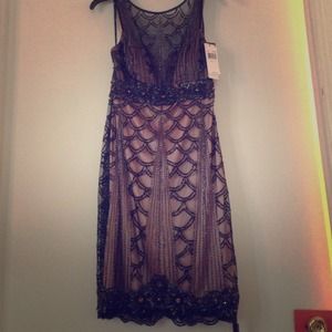 Sue Wong cocktail dress.  Size 4  Brand new.