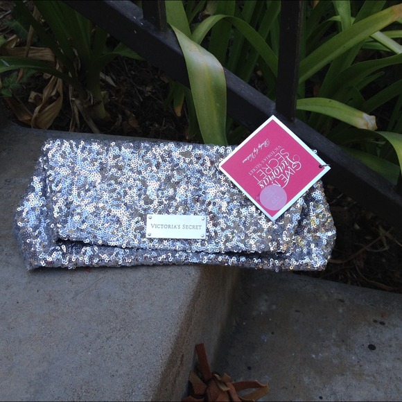 New Victoria's Secret Clutch