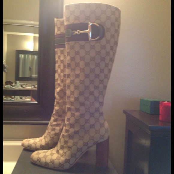 SOLD LOCALly -Gucci boots sz 8B in excellent cond