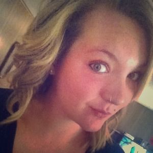 Meet your seller! ✌️💋