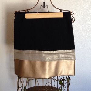 Tiered skirt