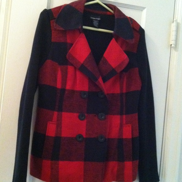 Super cute plaid sweater/coat