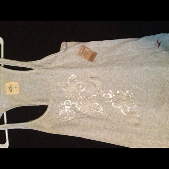 BRAND NEW Hollister tank!!! With tags!