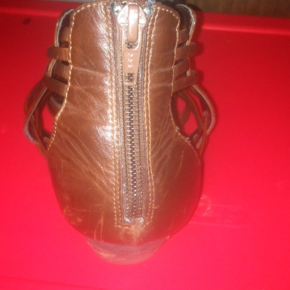 Sandals! - Picture 3 of 4