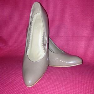 Beige heels slightly used - worn maybe 3-4 times