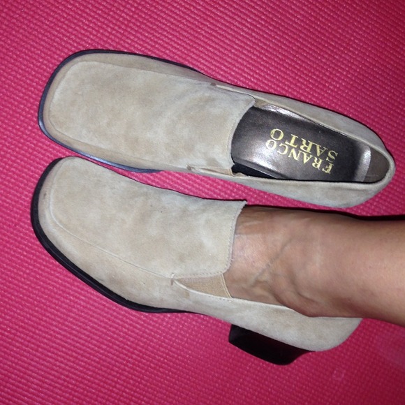 Beige shoes FRANCO SARTO LEATHER UPPER