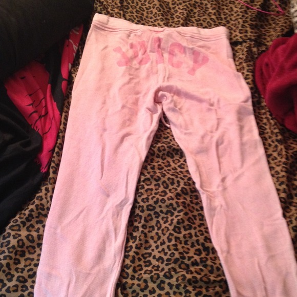 💢SOLD💢 Pink Juicy Couture sweats