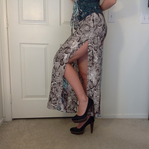 ❗️SOLD❗️ - Picture 4 of 4