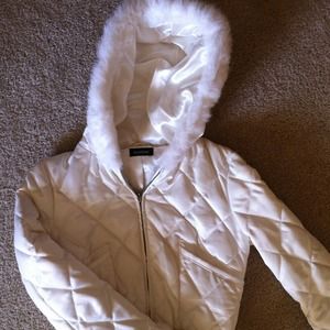Bebe Gorgeous White Hooded Coat Size