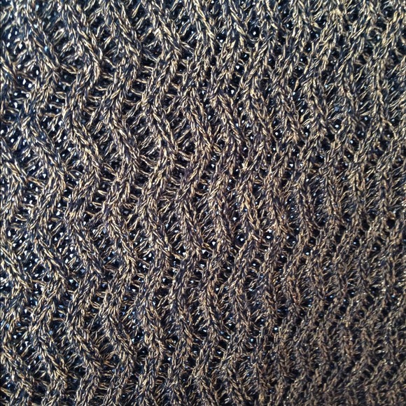 Bronze sweater - Picture 3 of 3