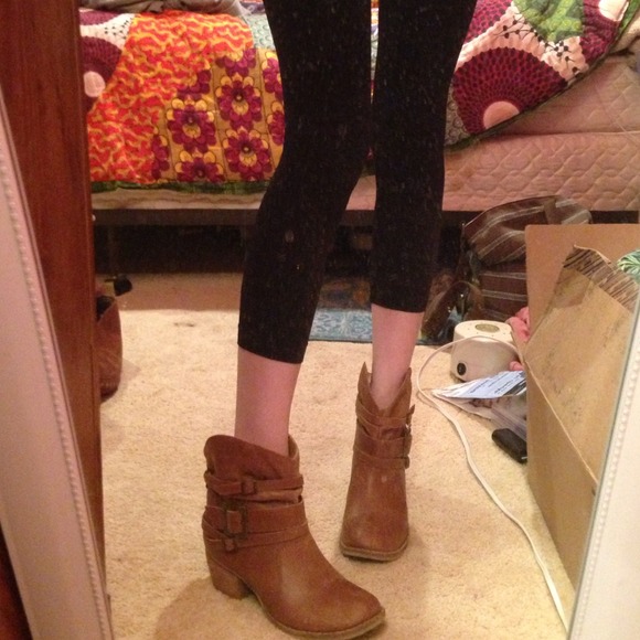 π«SOLDπ« MIA Cowgirl Boots BRAND NEW!!ππ - Picture 3 of 4