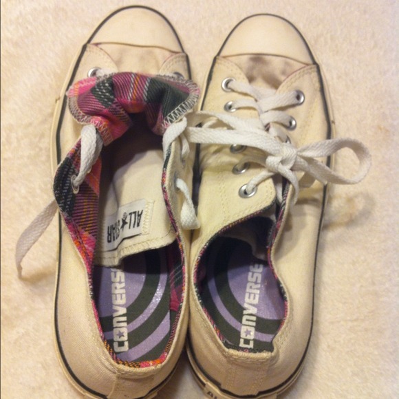 Cream Converse