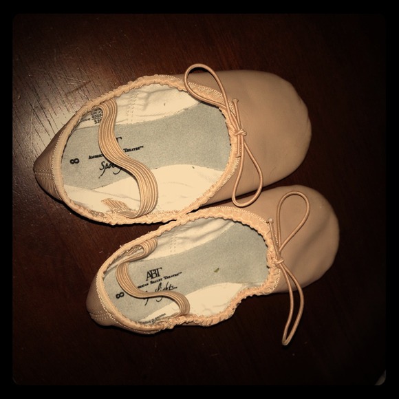 Toddler ballet slippers shoes🚫sold🚫