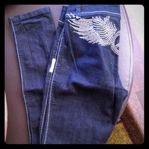 Peace with Wings Studded Dark Washed Jeans!💎