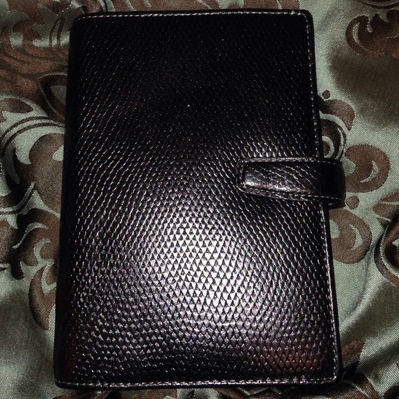ON HOLD...Filofax chameleon personal....