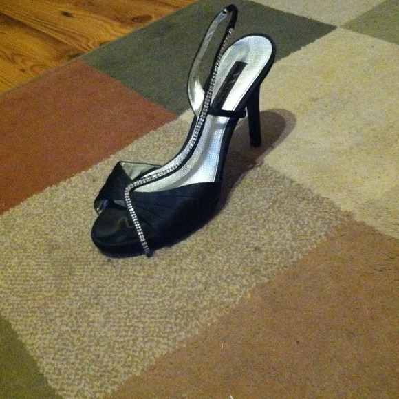 Black Heels with Diamond Strand