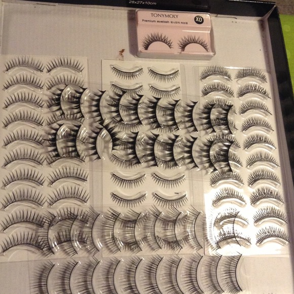 EYELASHES! And Bronzer for @lookbuytrade