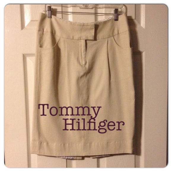 Khaki Structured Skirt w Pockets