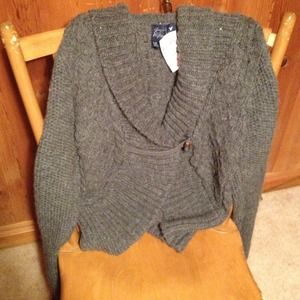 American eagle sweater