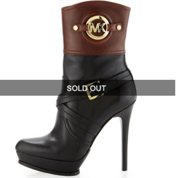 *AUTHENTIC* Mk boots Michael kors booties ✌️ - Picture 3 of 4