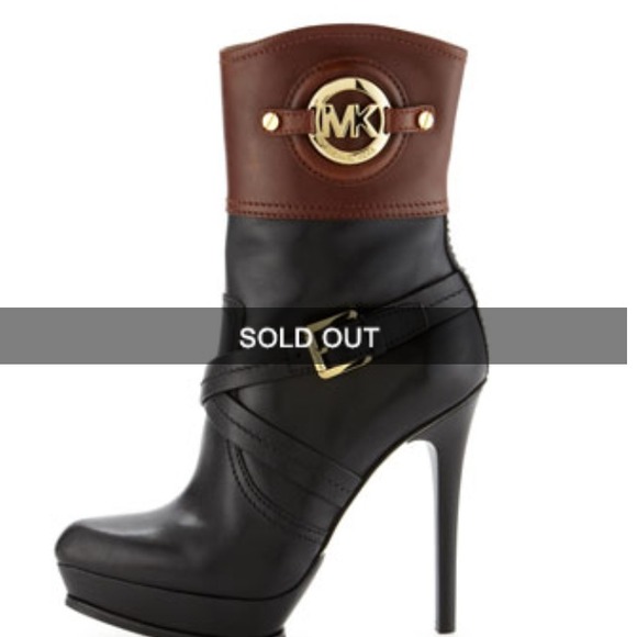 *AUTHENTIC* Mk boots Michael kors booties ✌️ - Picture 4 of 4