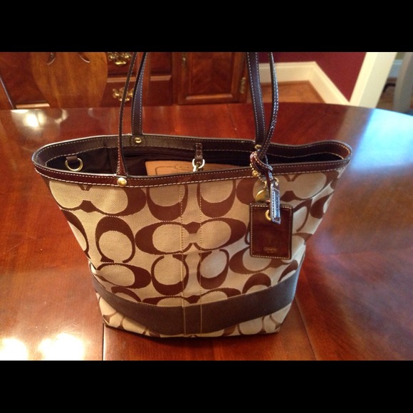Coach Handbags - Authentic Coach Purse🔥reduced🔥
