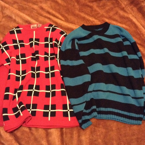 Over sized sweaters - Picture 1 of 3