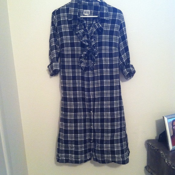 Black & white plaid ruffled button-up dress