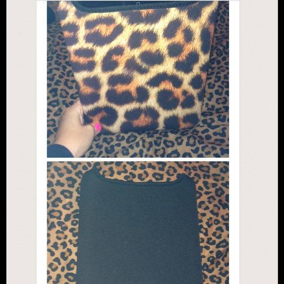 F21 cheetah iPad/tablet case - Picture 1 of 2