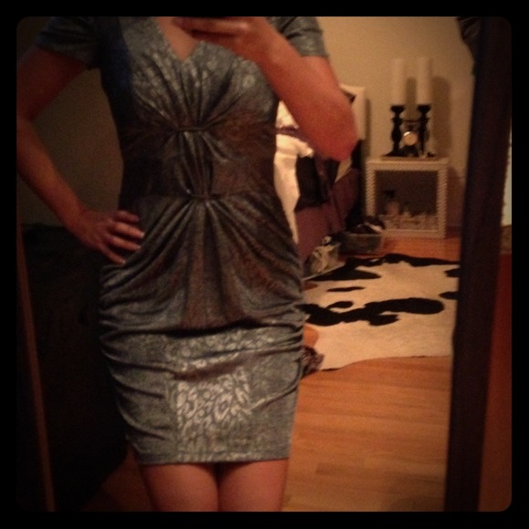 Gorgeous Marc New York silver dress size 2