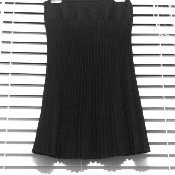 Pleated skirt