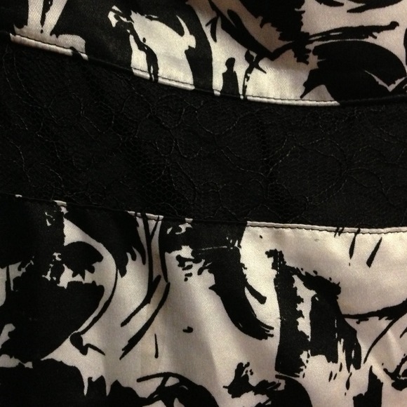 Black lace dress White House Blk Market WORN ONCE! - Picture 2 of 2