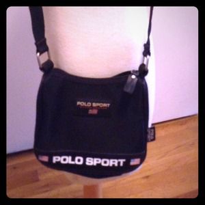 Simple black messenger bag