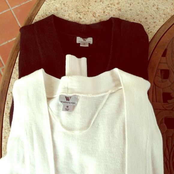 Bundle of  cardigans and Mudd shoes for Ashley💕