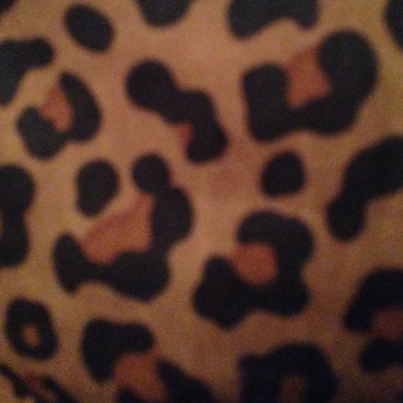 .I really want to get an iphone 5c - Picture 2 of 2