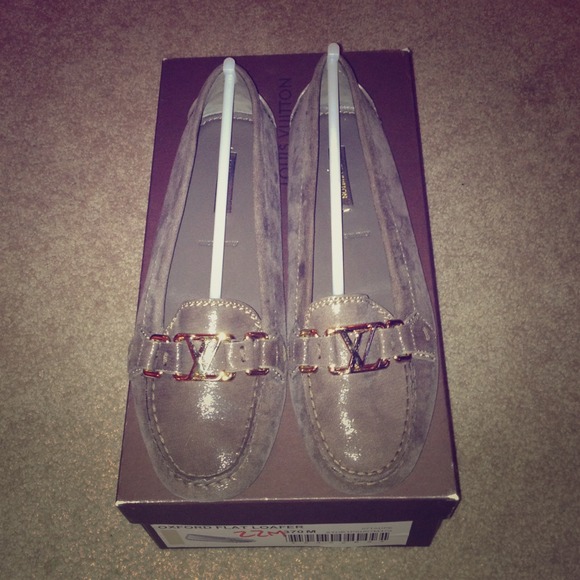 SOld***Louis Vuitton Oxford flat loafers